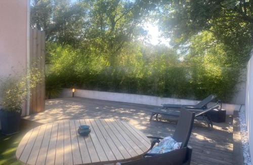 Brignoles Bed & Breakfast | Léchappée Belle