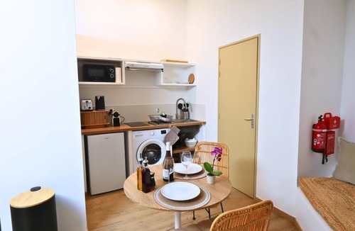 Camaret-sur-Aigues Apartment | L'échappée Bohème - loft studio
