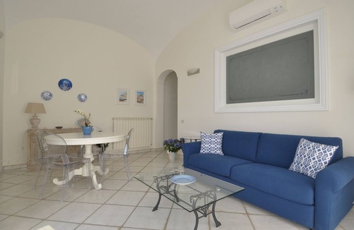 Minori Apartment | L'Ancora - Bright Sea front, Self Catering Apartment