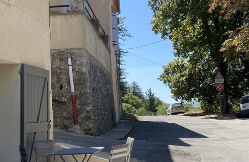Forcalquier Apartment | L'APPART MI VILLE MI CAMPAGNE