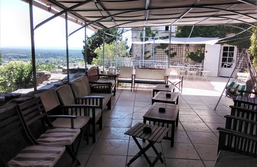 Chateauneuf-de-Gadagne House | L'Arcade near Avignon and L'Isle/Sorgue, detached house for 12p, 8 rooms,