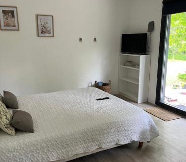 Le Thor Bed & Breakfast | L'atelier des Coudelières