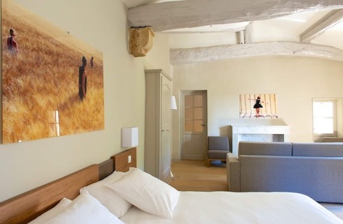 Vers-Pont-du-Gard Hotel | La Bégude Saint-Pierre