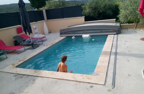 Blauvac House | la bastide aux buis avec piscine