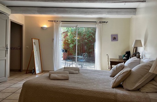 Castillon-du-Gard House | La Bastide Des Pins