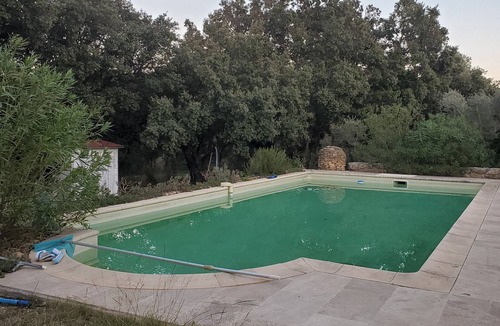 Cornillon-Confoux House | La bonne Adresse de Provence COCOON Swimming pool and Jacuzzi in Provencal village