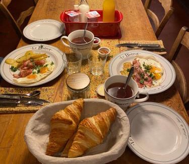 Montfort-sur-Argens Bed & Breakfast | La Cachette du Comte