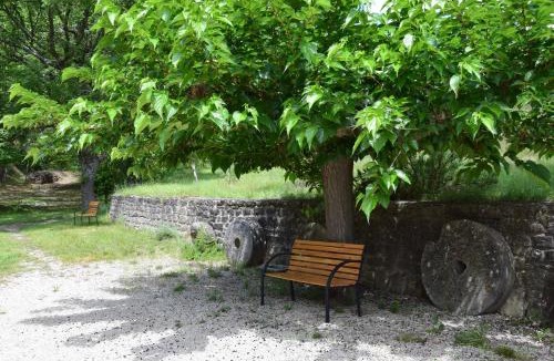 Mormoiron Bed & Breakfast | La Chambre des Amis au Moulin des GYPSES, Ventoux