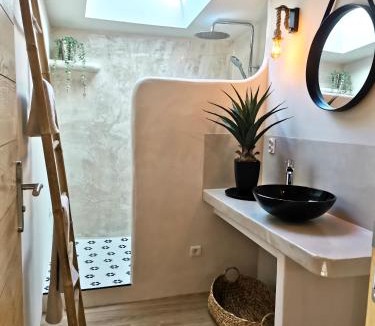 Crillon-le-Brave Villa | LA CIGALE A CRILLON