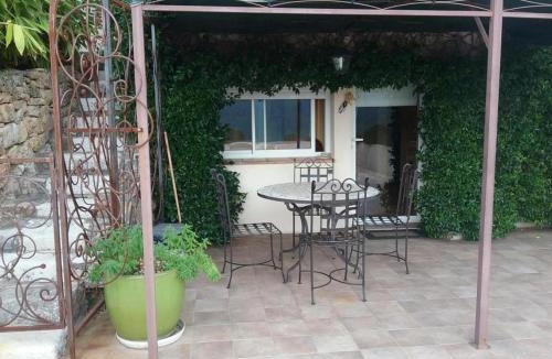 Bagnols-en-Foret House | La cigaline