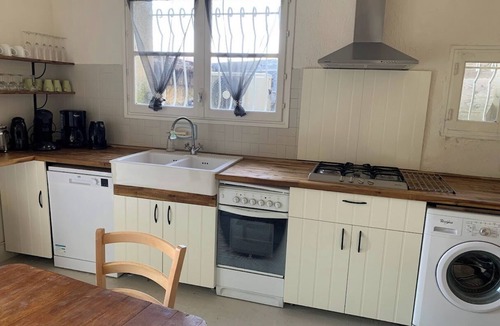 Mormoiron House | La Commanderie in Mormoiron - Cottage with pool- max. 11 pers.