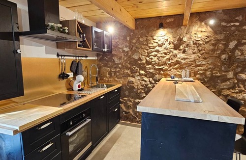 Cuers Apartment | La grange du vigneron et du vendangeur 8 pers.