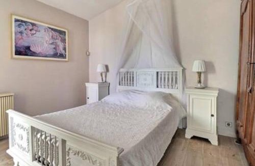 Gareoult Villa | La Maison Bleue