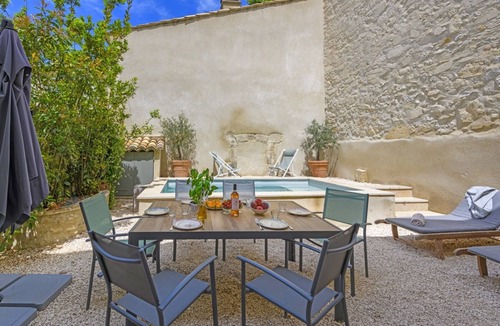 Maussane House | La Petite Maussanaise house-swimming pool