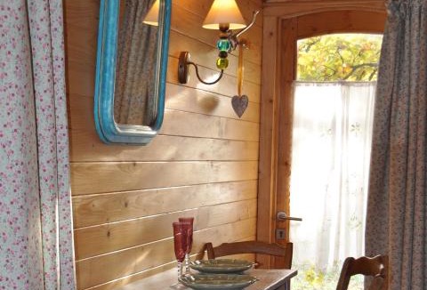 Mazan House | La roulotte Chic et Boheme