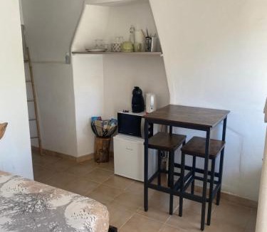 Jouques Apartment | La studette provençale