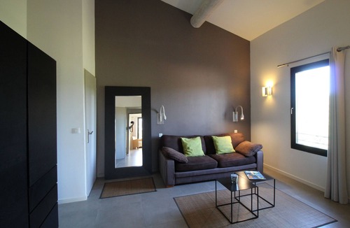 Cairanne Other | LA SUITE DU MAS DES AKENES (2 people - Children not admitted)