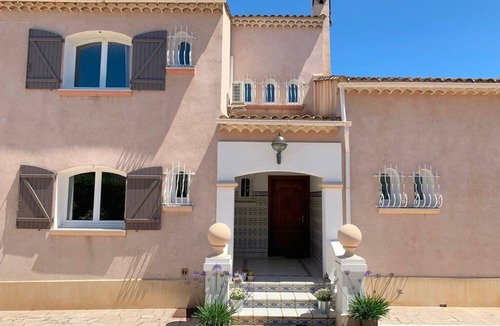 Draguignan Villa | LA Villa DES Ames Liees