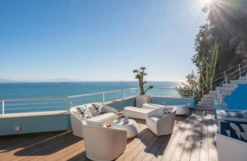 Vietri sul Mare Villa | Laguna Blu - Resort Villa overlooking the sea on the Amalfi Coast
