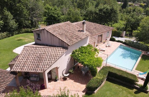 La Roquebrussanne House | Large charming property in a haven of greenery!