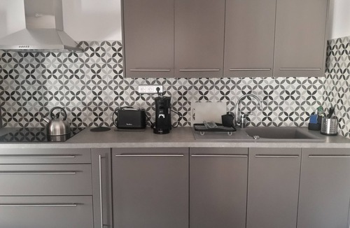 La Panouse Apartment | Large, modern, pleasant T2 apartment near the Parc National des Calanques