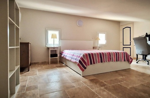 Cuers Other | Large property in Provence, close to all amenities, with swimming pool,