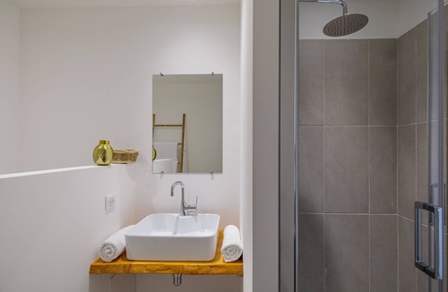 Apt Other | Large Provencal Bastide in the heart of the Luberon, panoramic view.