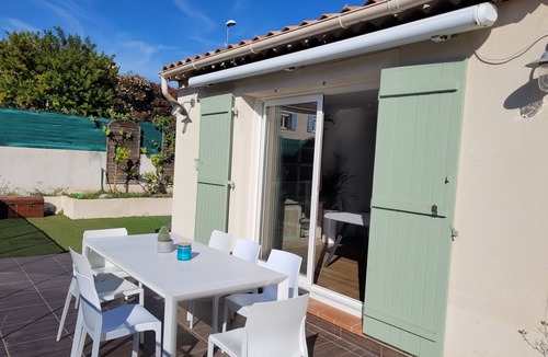 Les Accates House | Large Villa for 10 people in a sought-after area of Marseille