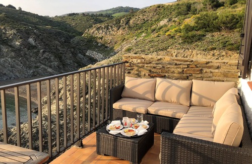 Banyuls-sur-Mer House | Large villa with exceptional Sea views and the feet in the Marine Reserve.