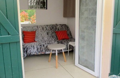 Cavaliere House | Laurel Rose (beach at 100m)