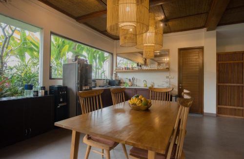 Melayang Villa | Laxmi Villa Ubud 5BR