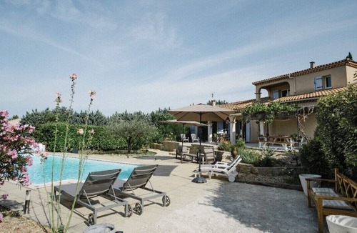 La Roque-sur-Pernes House | Lazoie- - Four Bedroom House, Sleeps 8