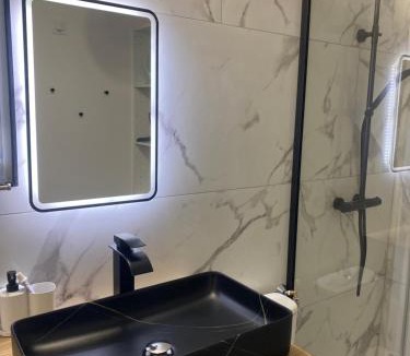 Saint-Etienne-du-Gres Apartment | Le Bastidon des Alpilles