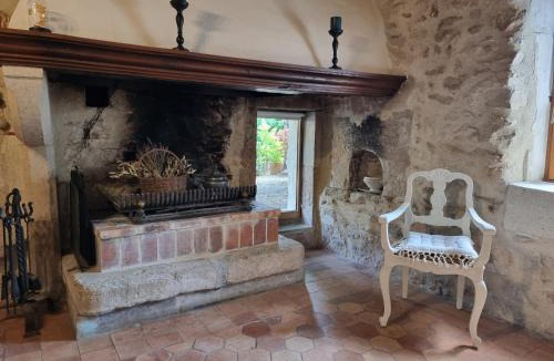 Montsegur-sur-Lauzon House | Le Bastidon, gîte des Lucioles en Provence