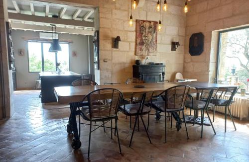 Chateauneuf-de-Gadagne Villa | Le Bastion des Papes