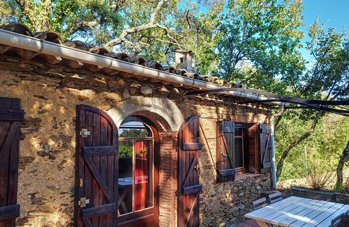 La Garde-Freinet Apartment | LE CABANON DANS LA FORET