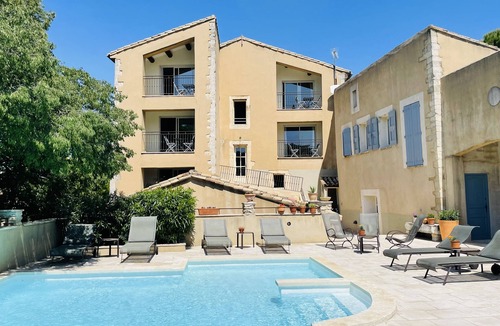 Cadenet Apartment | Le Capitaine