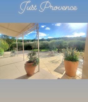 Comps House | Le Clos Olives