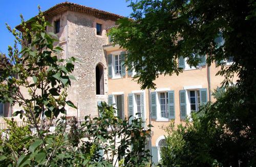 Apt House | Le Couvent