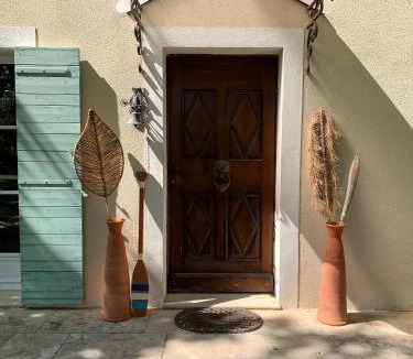Monteux Bed & Breakfast | Le Domaine du Printemps