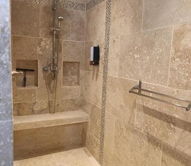 Le Barroux House | le frangipanier