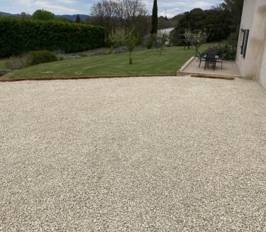 Meyrargues Apartment | Le jardin de Vaumartin