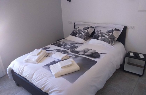 Montagnac-Montpezat House | Le Jasmin