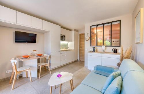 Cavaliere Beach Apartment | Le Lavandou "Cavalière" -Rez de jardin bord de mer , ATOM
