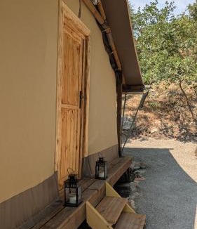 La Caravane Other | Le LODGE DE JULES
