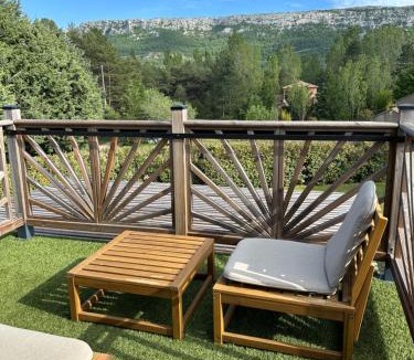 Plan-d'Aups-Sainte-Baume Ski Chalet | Le LODGE De La Sainte Baume