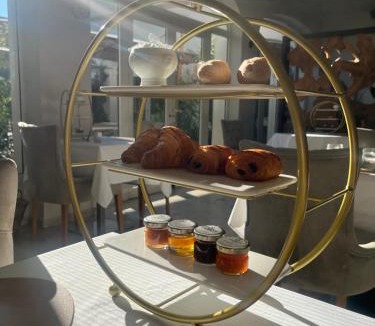 Salon-de-Provence Hotel | Le Mas Angelussi - Le Clos du Soleil