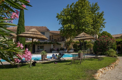 Orange House | Le Mas d'Hortense in Orange Charming vacation home "Beguin" 4 * Swimming pool