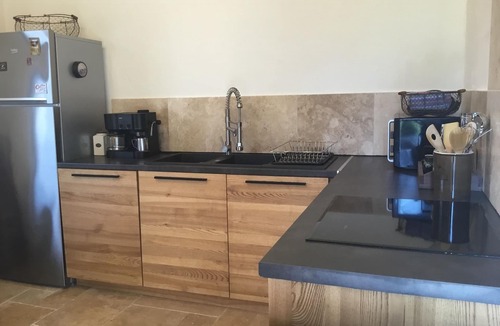 Noves Bed & Breakfast | Le Mas de Nonin - Chambres d'hotes