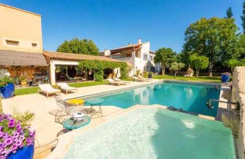 Grans Cabin | Le Mas des lys - Guest houses au coeur de la Provence dans un parc paysagé avec piscine, sauna et boulodrome